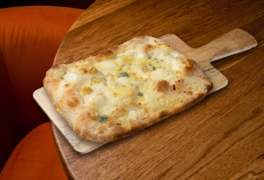 Пиццетта Кватро Формаджи